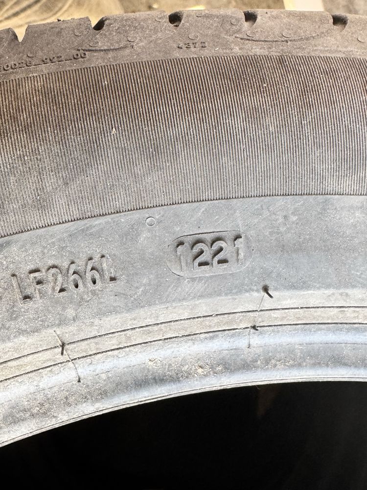 Продам летние шины Pirelli Powergy 235/50/R19