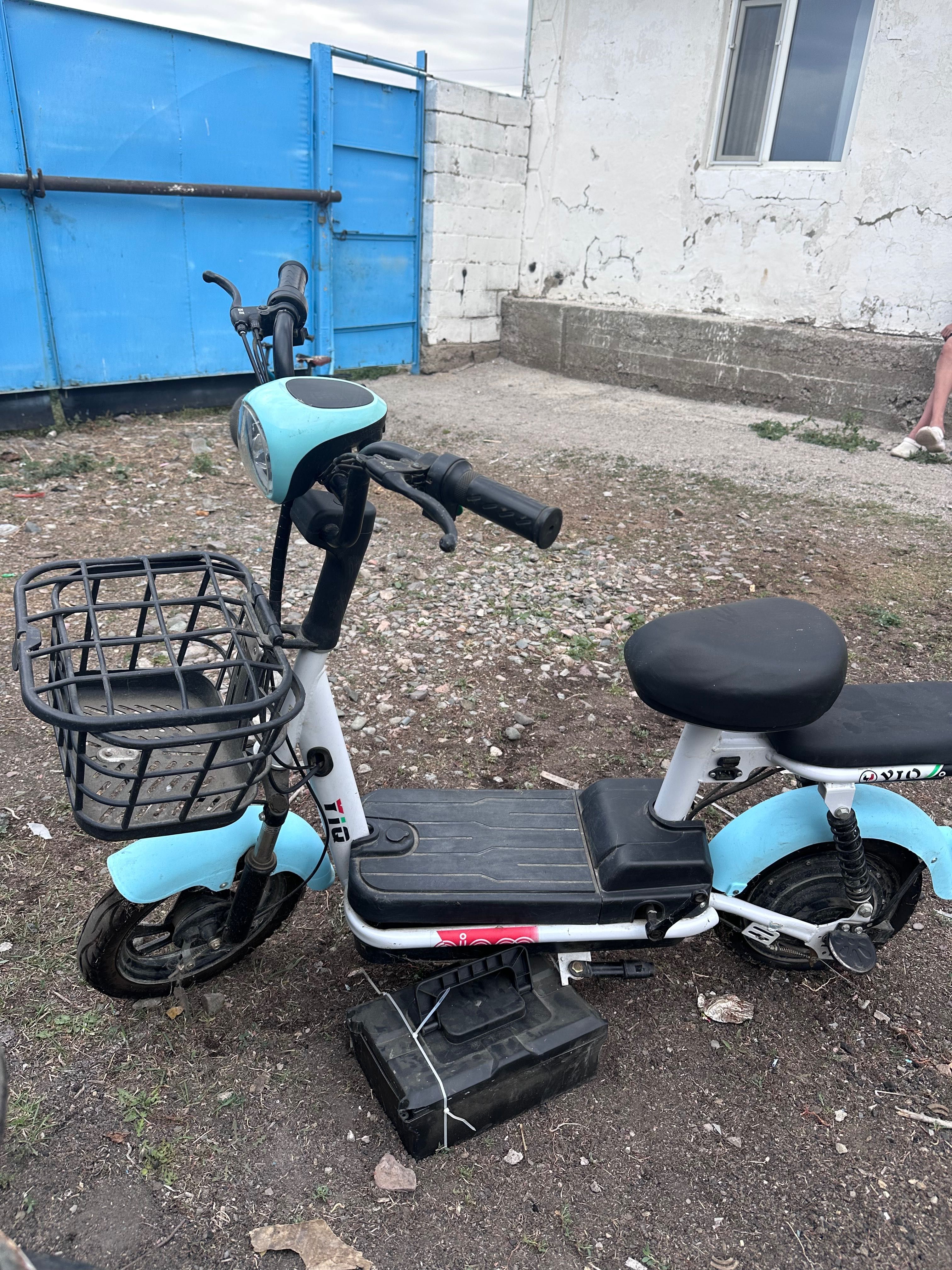 Скутер продаю в хорошем состояние,можно обмен