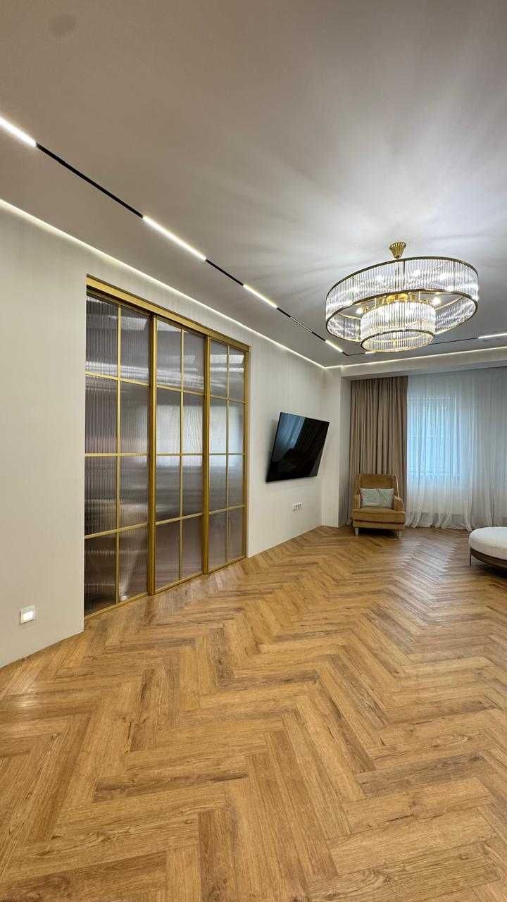 4-комнатная квартира · 145 м² · 2/18 этаж, Курмангазы