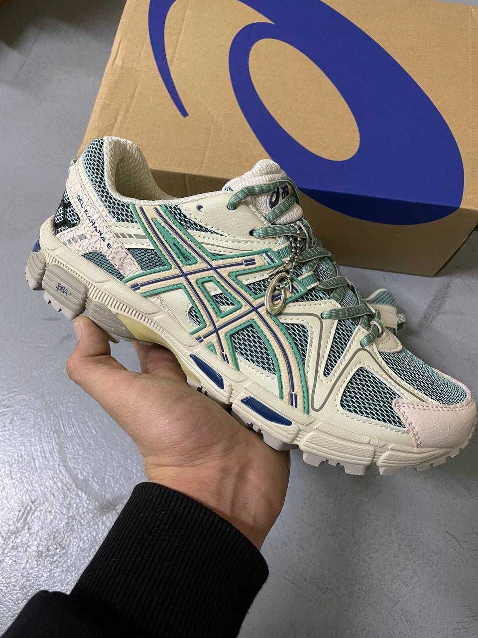 Asics Gel-Kahana 8 990
