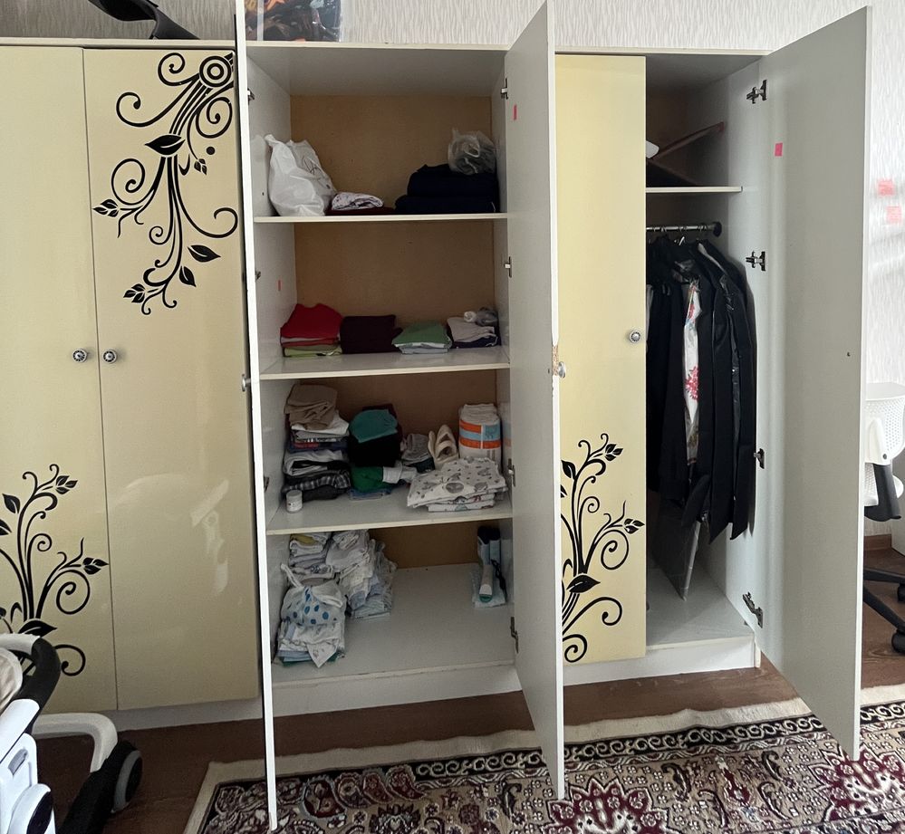 Продается шкаф для спальни