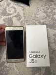 Смартфон Galaxy J5 6