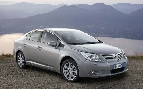 Фара на Toyota Avensis 09-12 / Авенсис 09-12