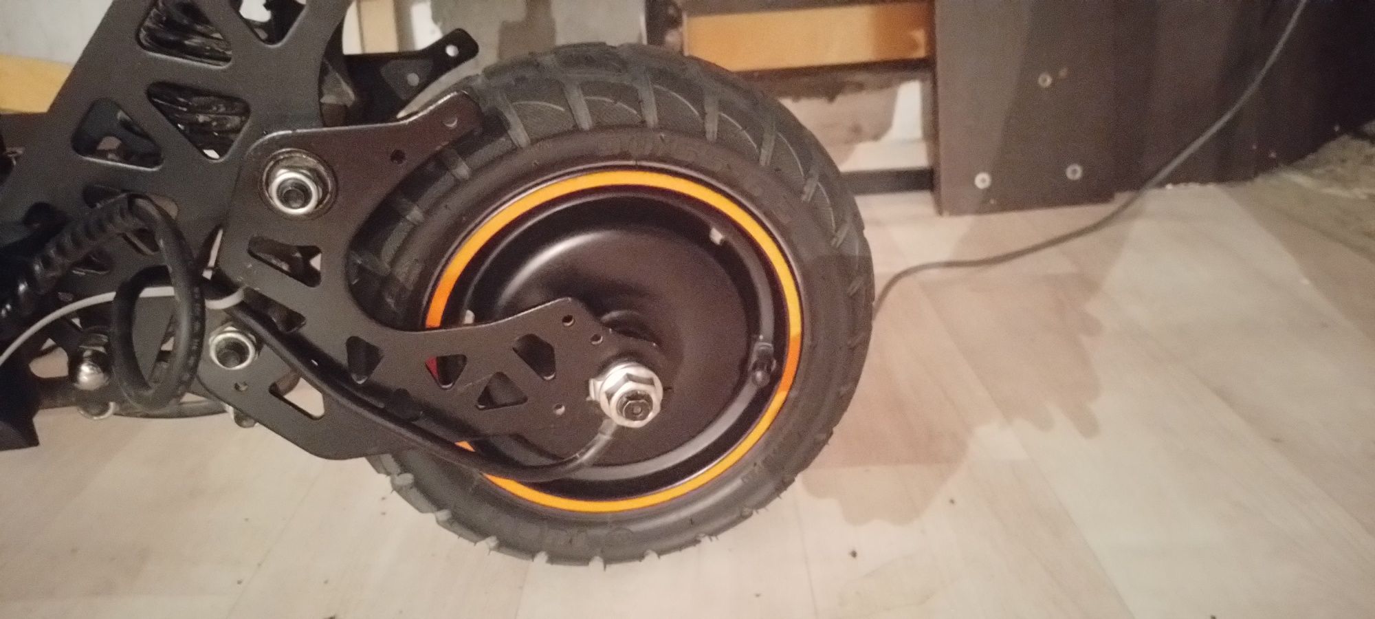 Сатам срочна алсаң өзім апарып берем