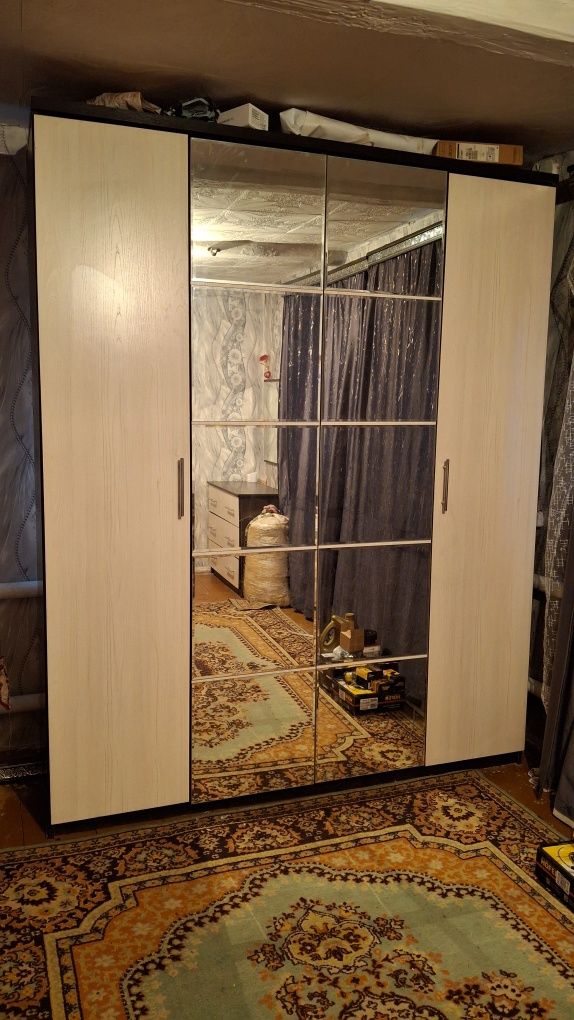 Спальный гарнитур