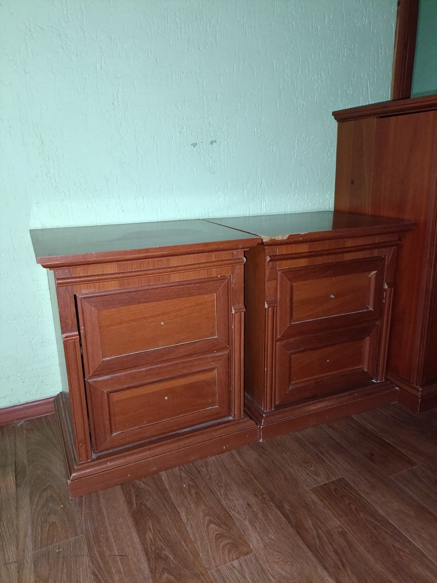 Шкаф, Трюмо с зеркалом и ящиками, 2 Тумбочка