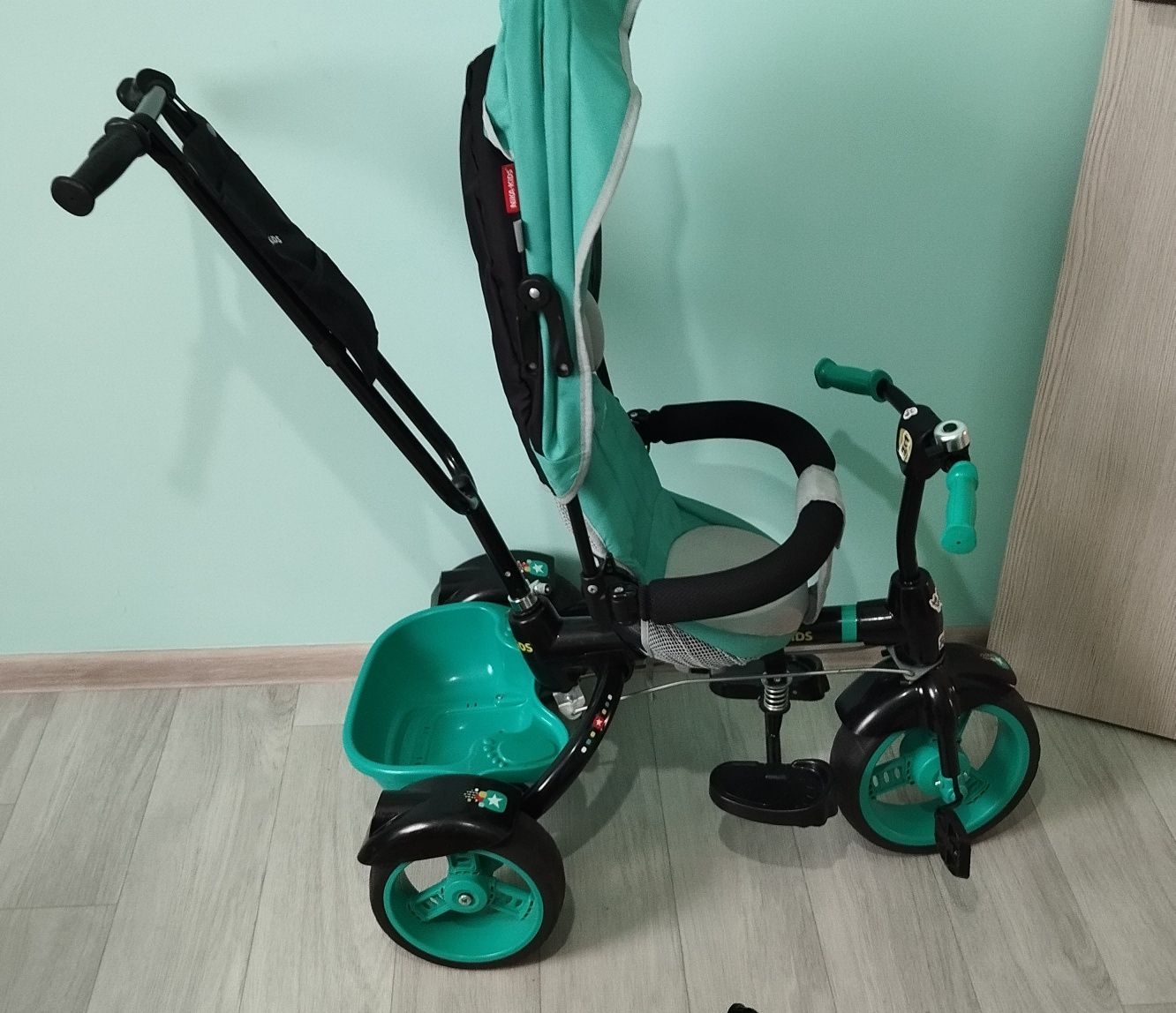 Продам детский велосипед трёхколёсный