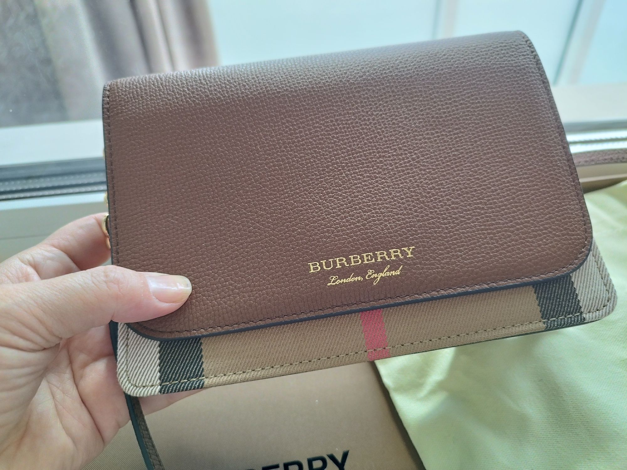 Сумка женская новая Burberry
