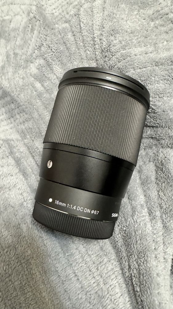 Объектив sigma 16mm 1.4 EF-M