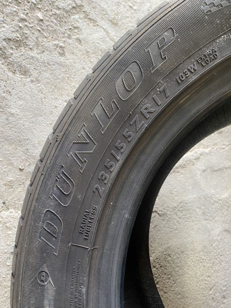 Пара Летние Шины 235/55/17 Dunlop.