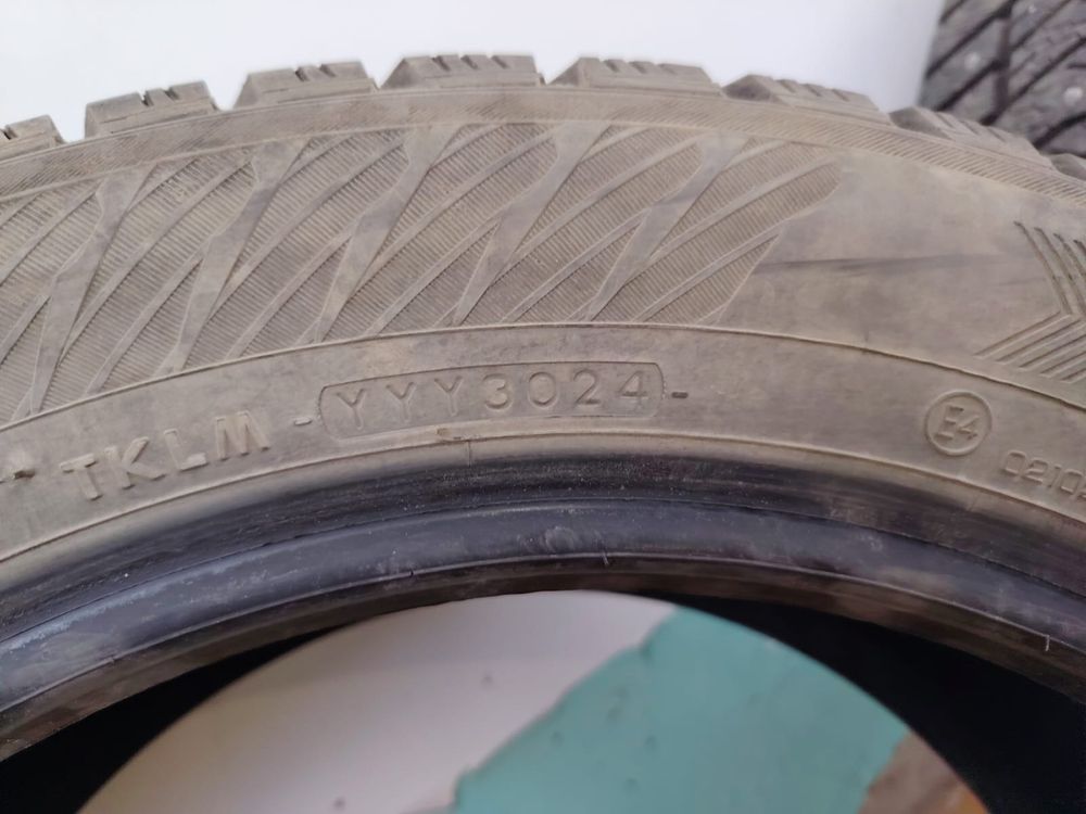 Продам зимние шины