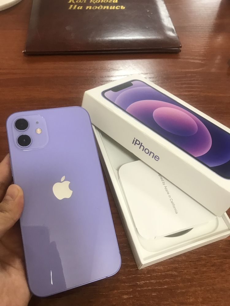 Срочно продам iphone 12