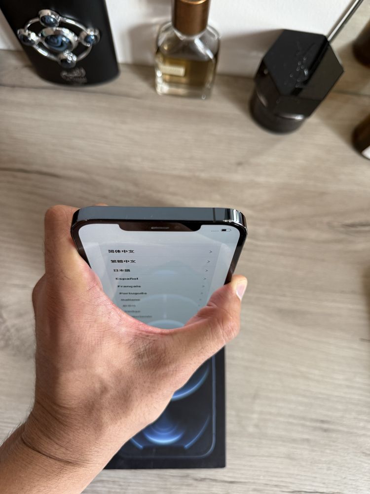 Продам iPhone 12 Pro Max 256