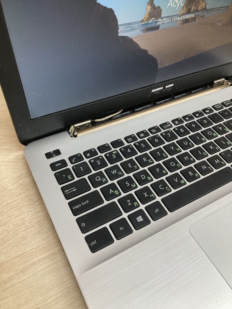 Techno TRZ Ноутбук Asus