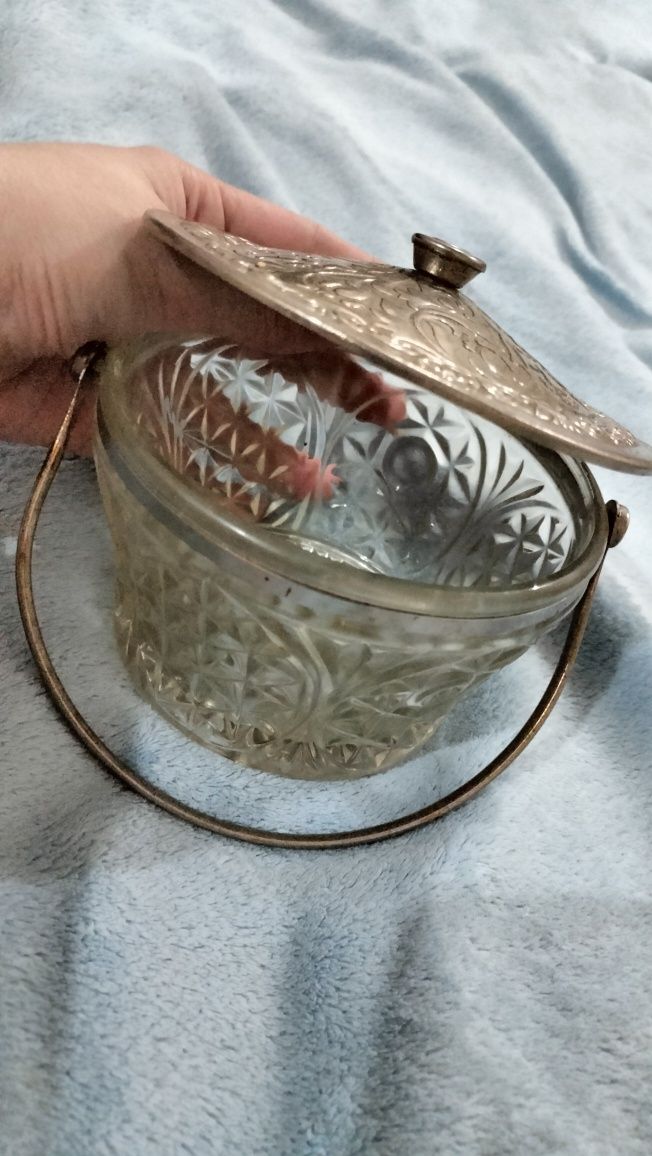 Продам конфетницу СССР