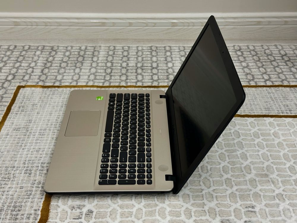 Ноутбук ASUS Vivobook i3 / SSD 256GB / GT 920M для работы и офиса!