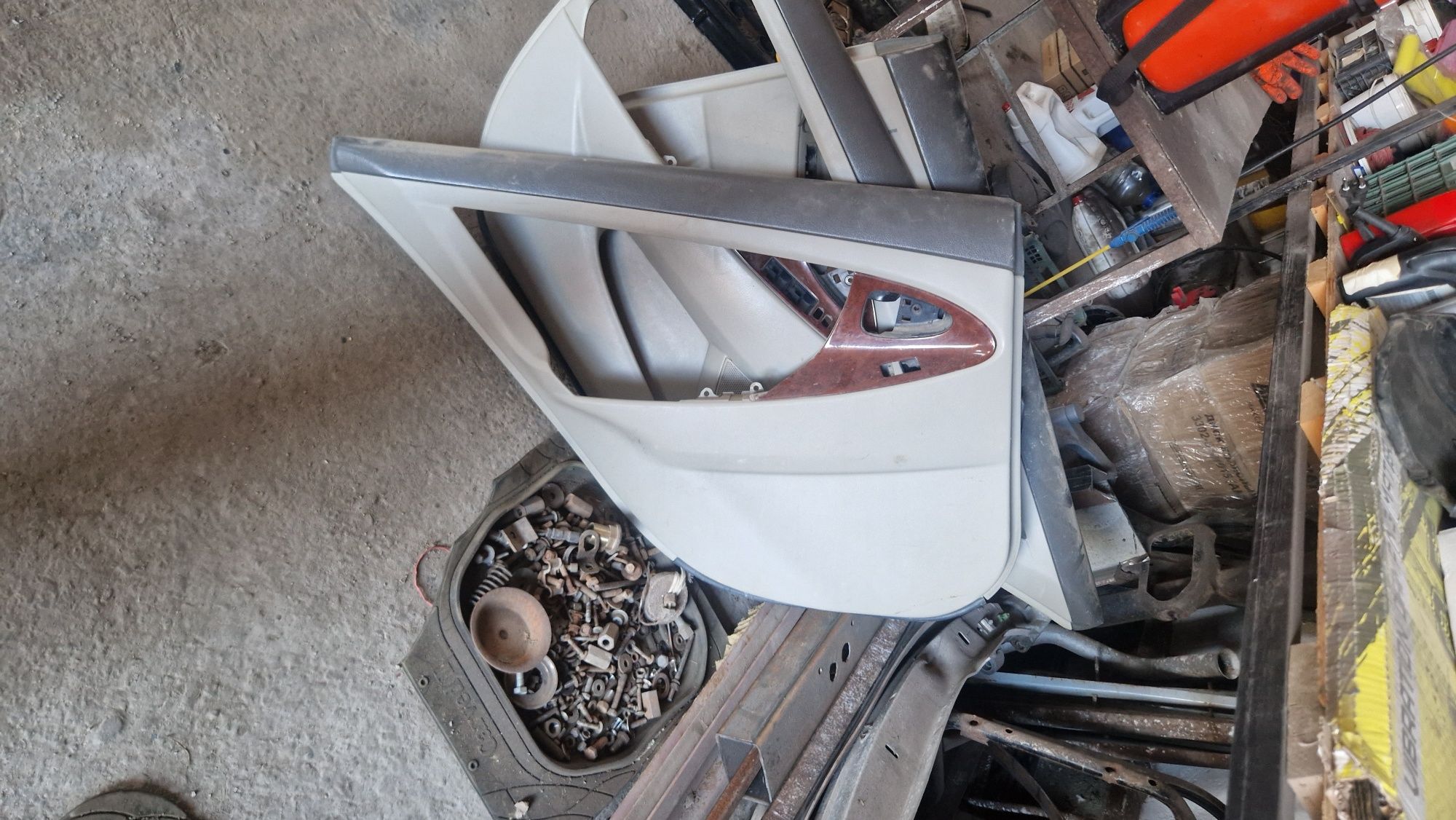 Toyota camry 40 обшивка дверей