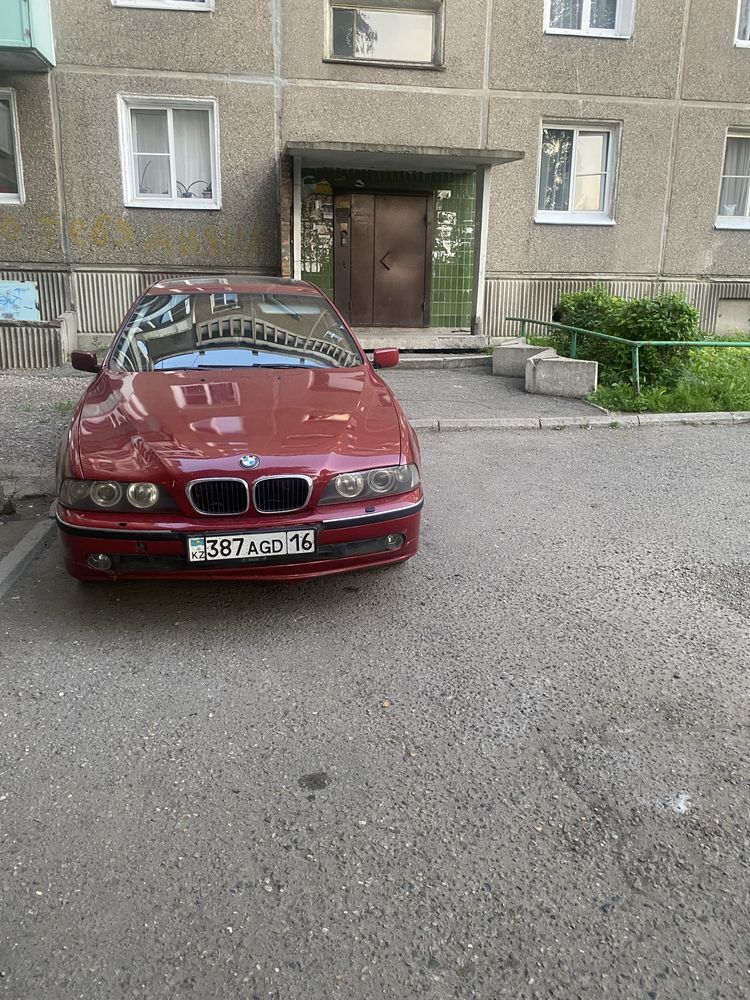 Продам бмв е39 срочо
