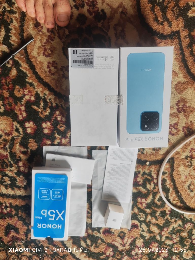 Продам телефон honor x 5 b plus на 128 гб