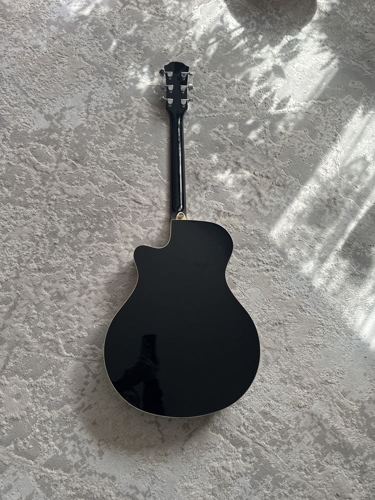 Продам Yamaha APX 500 II в хорошем состоянии. Торг минимал