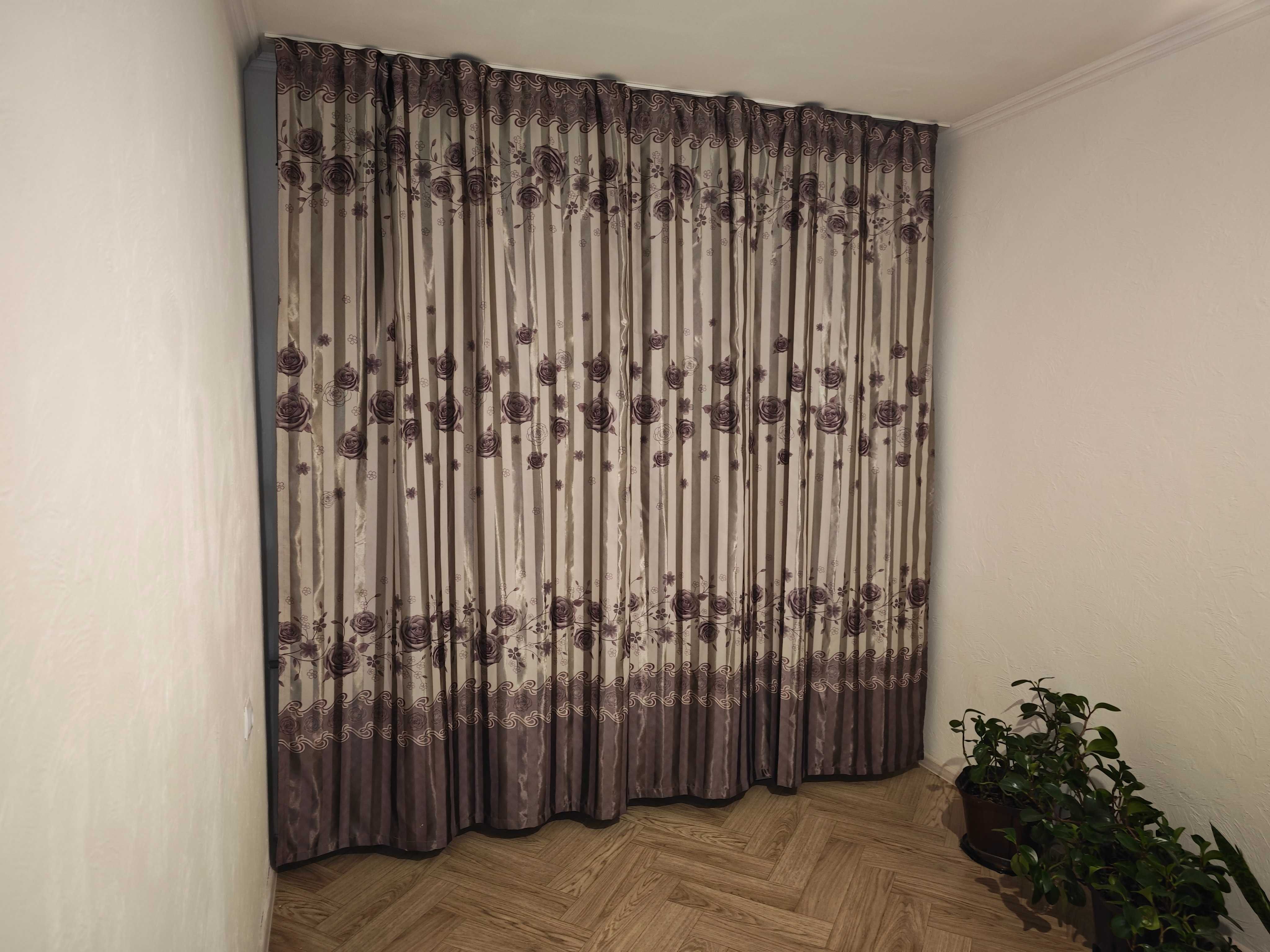 Шторы новые в 2,50, ш2,80см, станция метро Москва