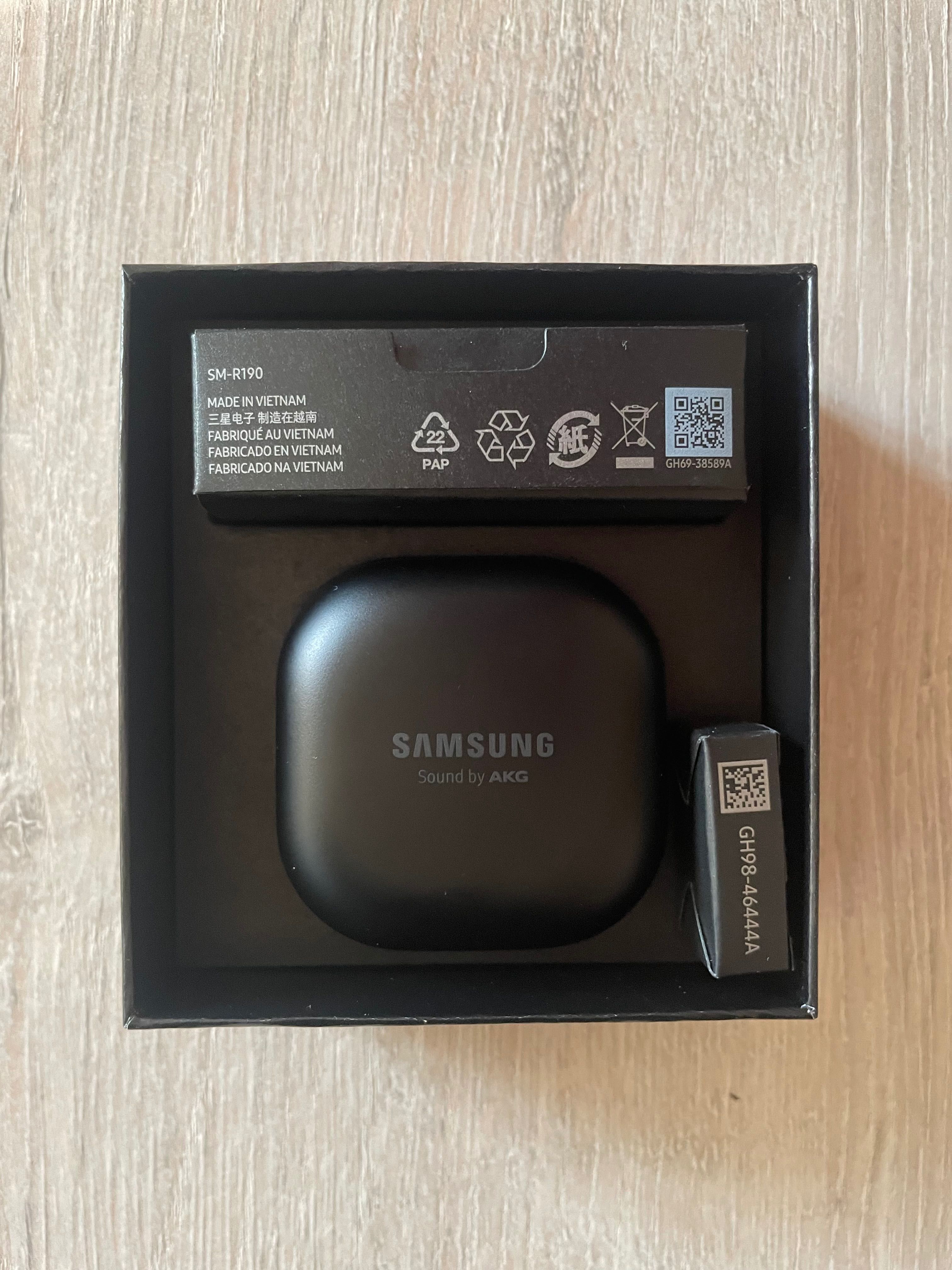 Наушники беспроводные Samsung Galaxy Buds Pro  (SM-R190NZKACIS)