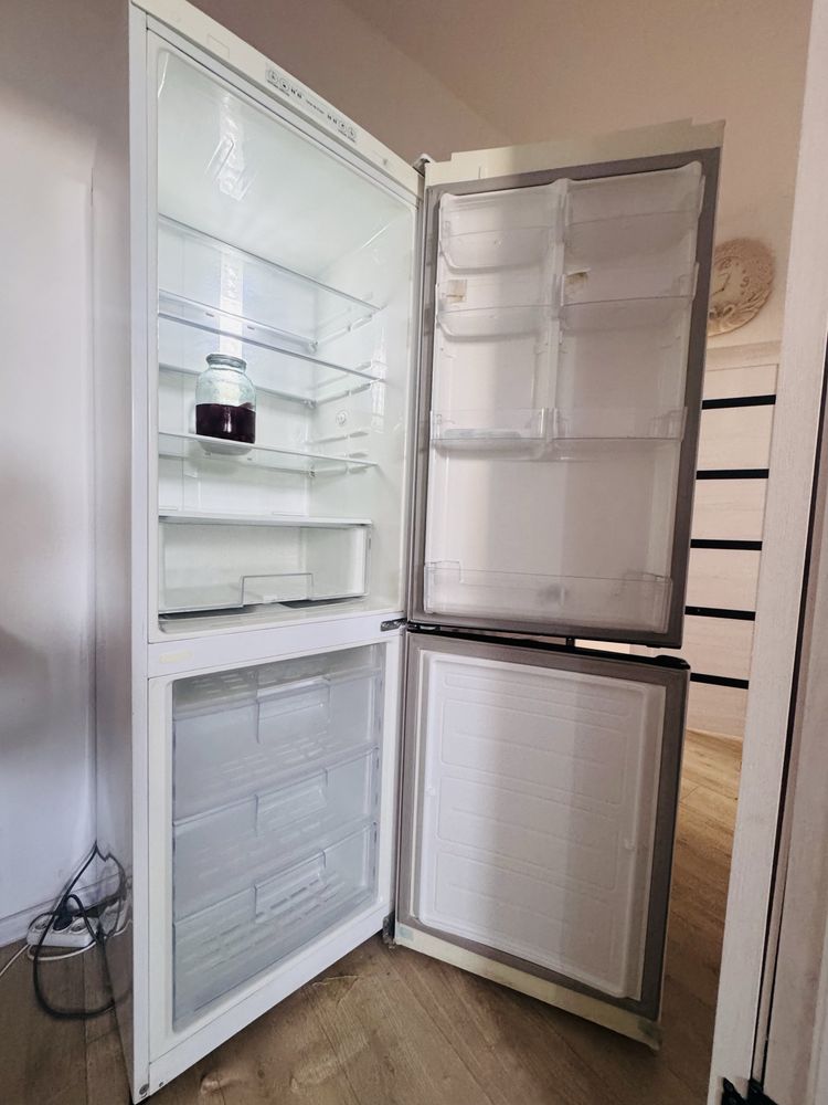 Срочно продам большой двухкамреный могу доставить