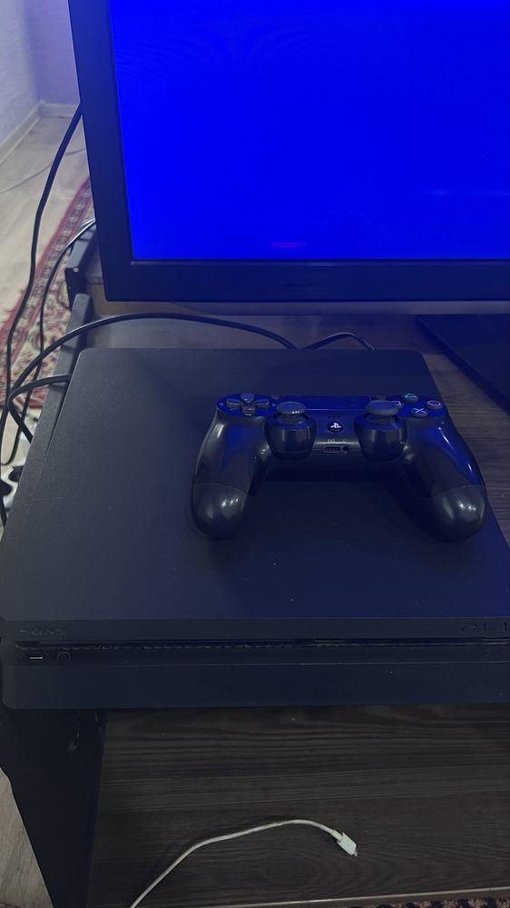 PlayStation 4 Slim