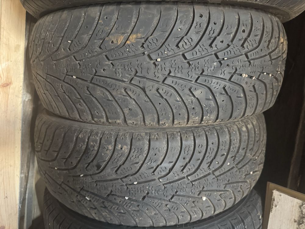 Продам шины 205/65/15