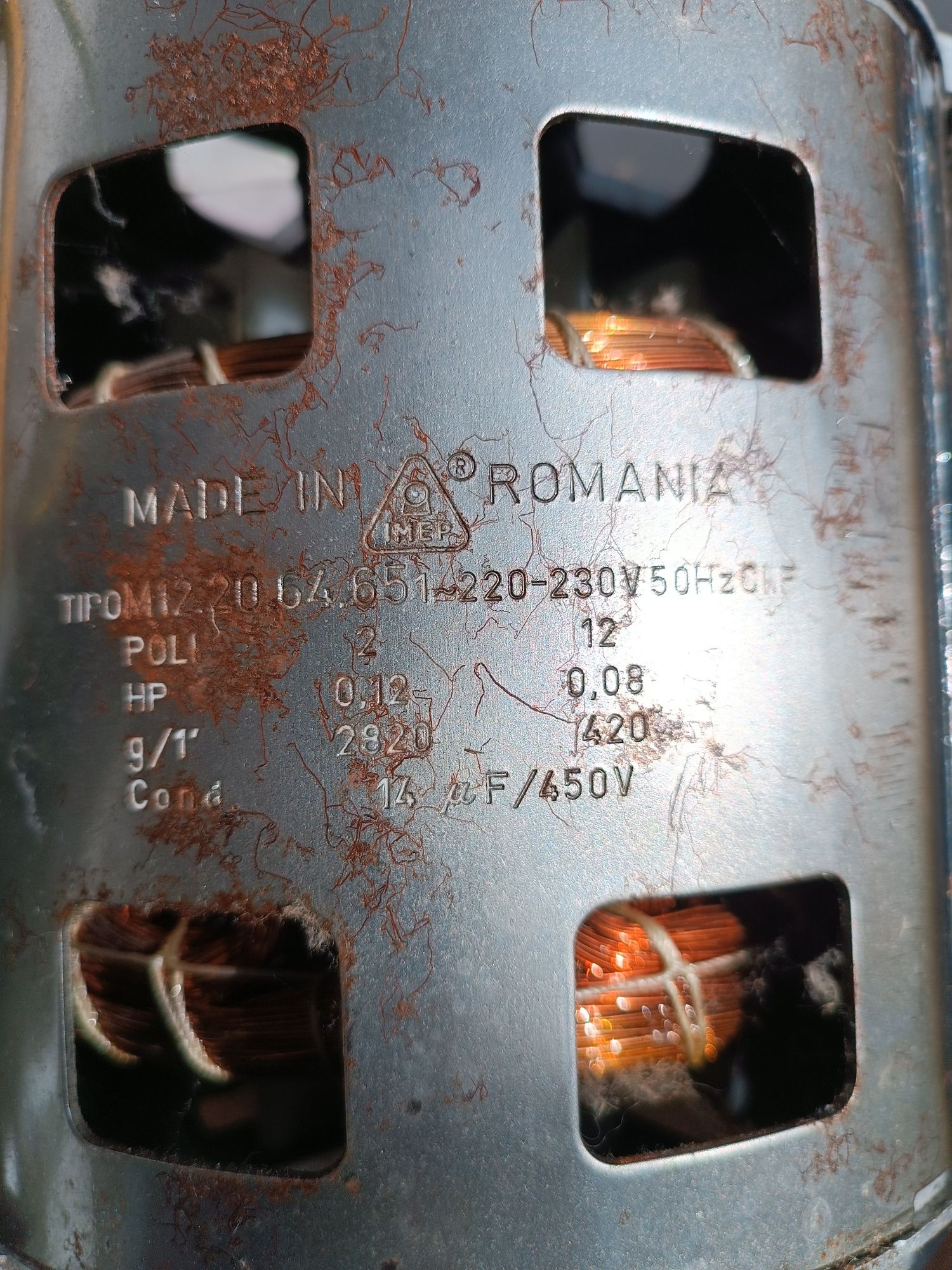 Продам двигатель от стиральной машинки ardo