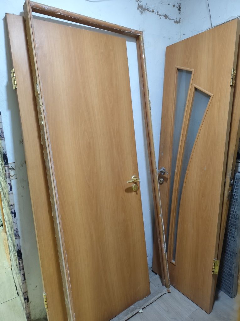 Продам межкомнатные двери