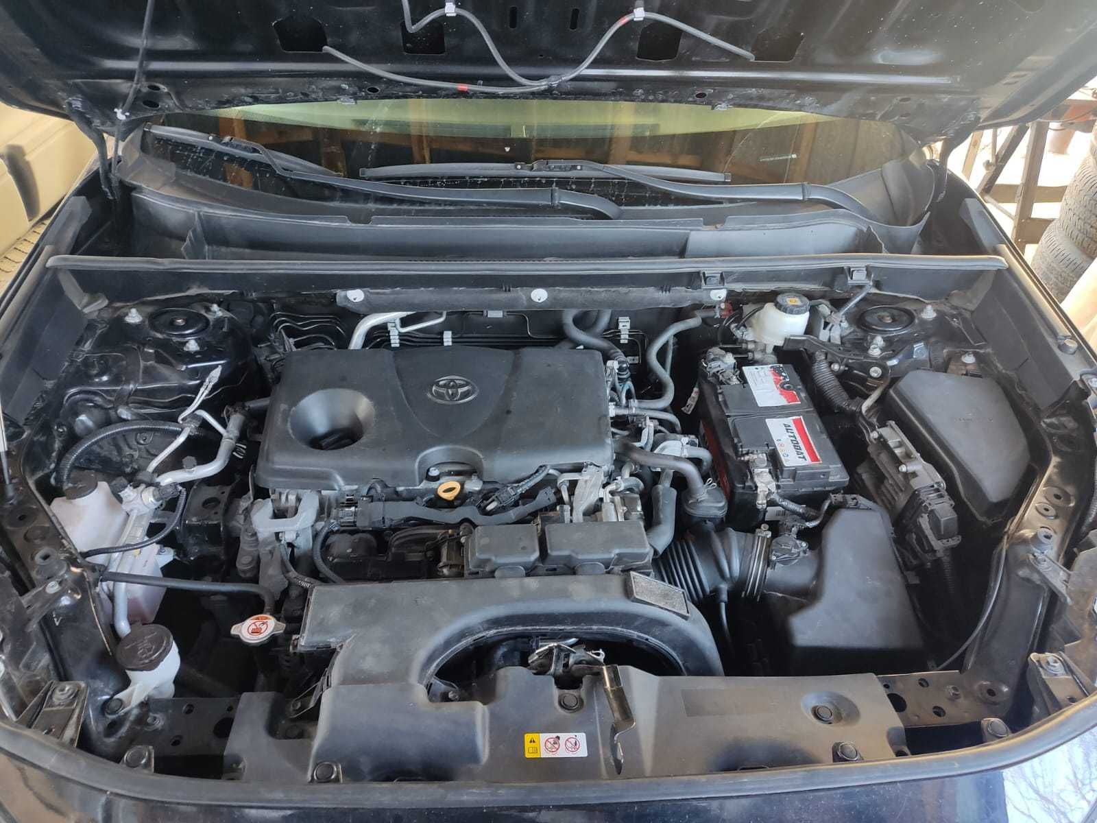 Кроссовер RAV 4 2019 г.
