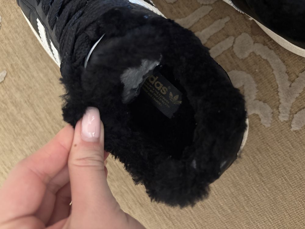 ОКОНЧАТЕЛЬНО ЗА 7000! Женские новые зимние кроссовки Adidas