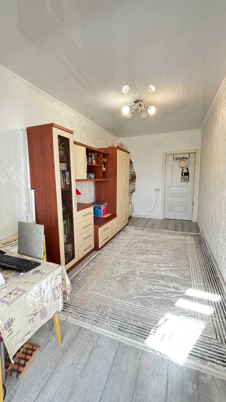 Продаётся 3 ком квартира мкр ЖЕНИС