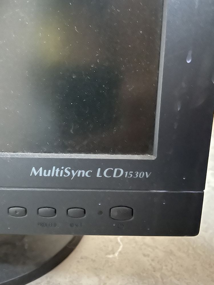Монитор LCD