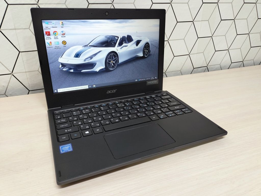 Продаю брендовый 4-ex ядерный ноутбук Acer в отличном состоянии.