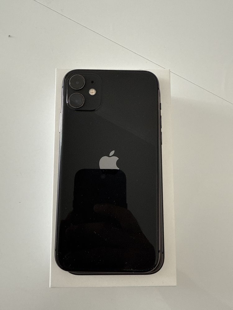 В продаже Iphone 11 64gb