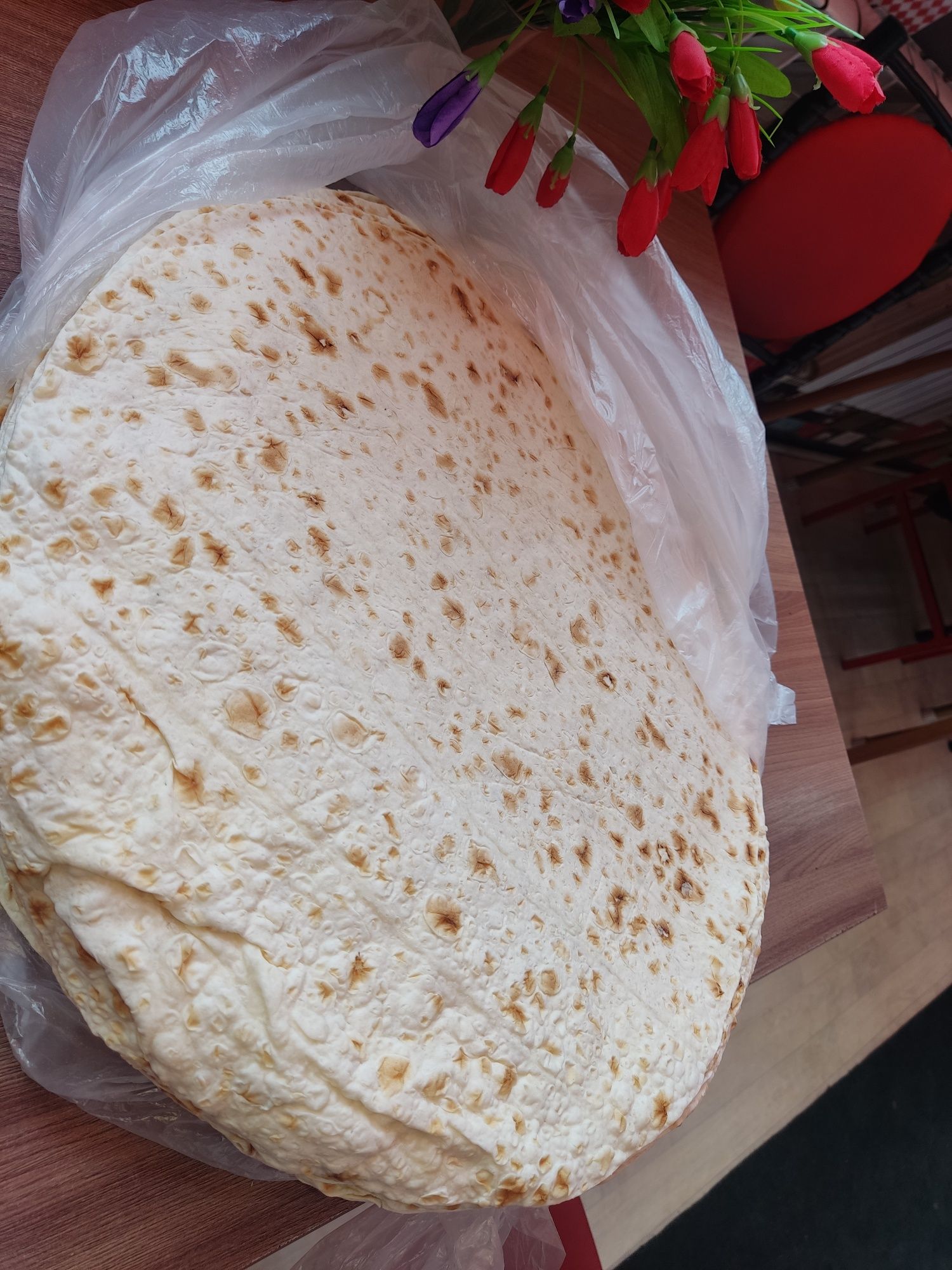 Продам тонкий лаваш. Лимонады на разлив