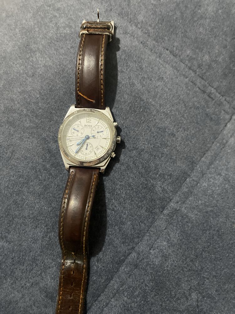 Часы boss hugo boss