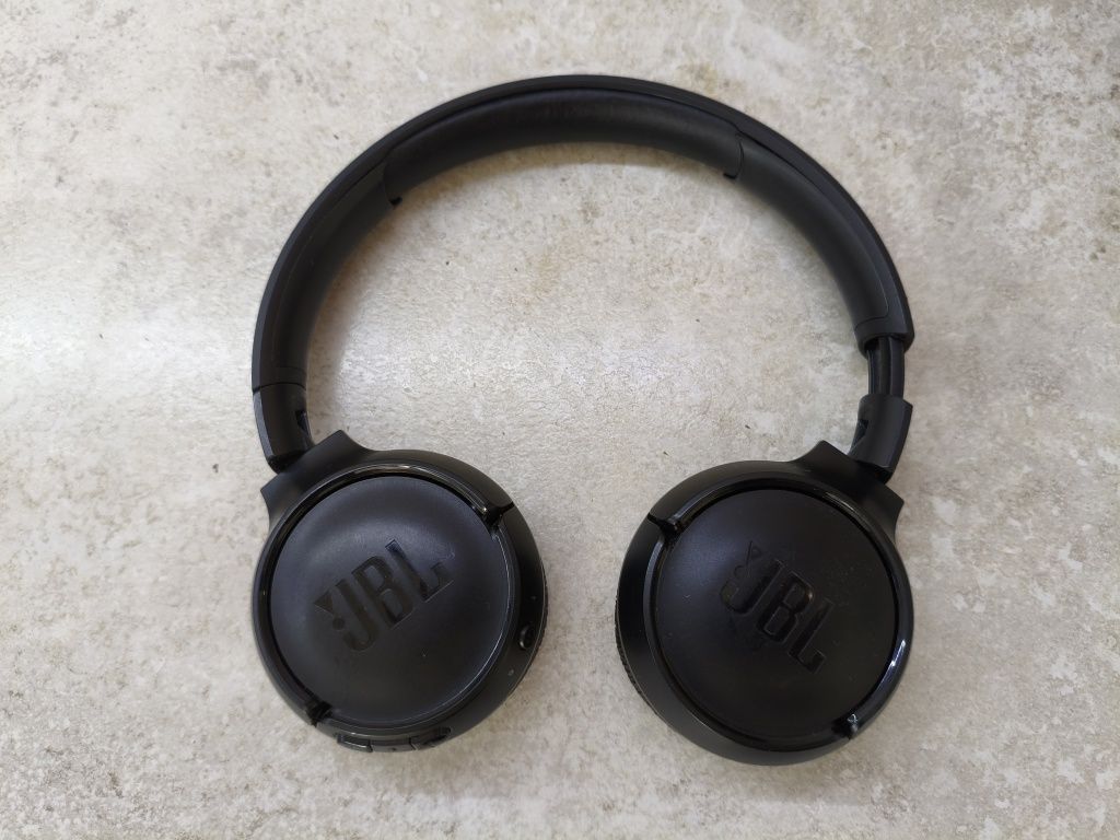 Продам наушники JBL tune 510pt