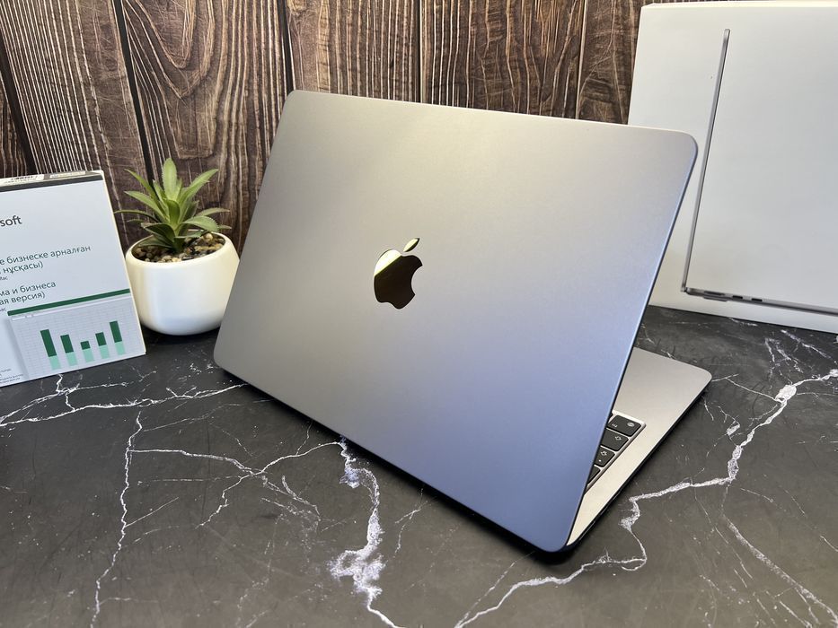 Ноутбук новый Apple MacBook Air 2024 13,6” | M3 | 8GB | 256GB