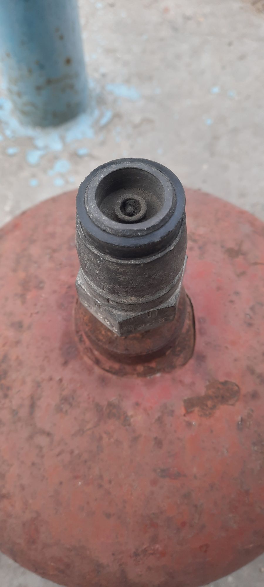 Продам газовый балон