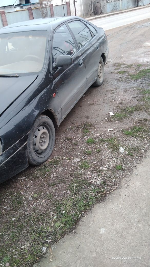 Продам Тойота карина е