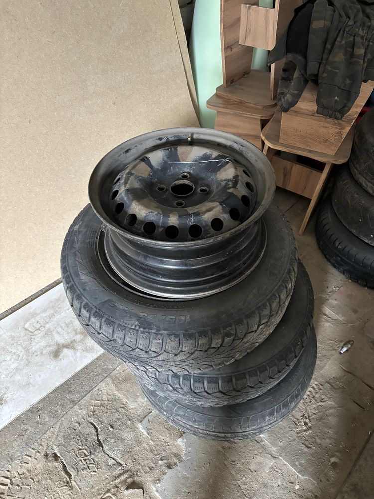 Продам диски с резиной