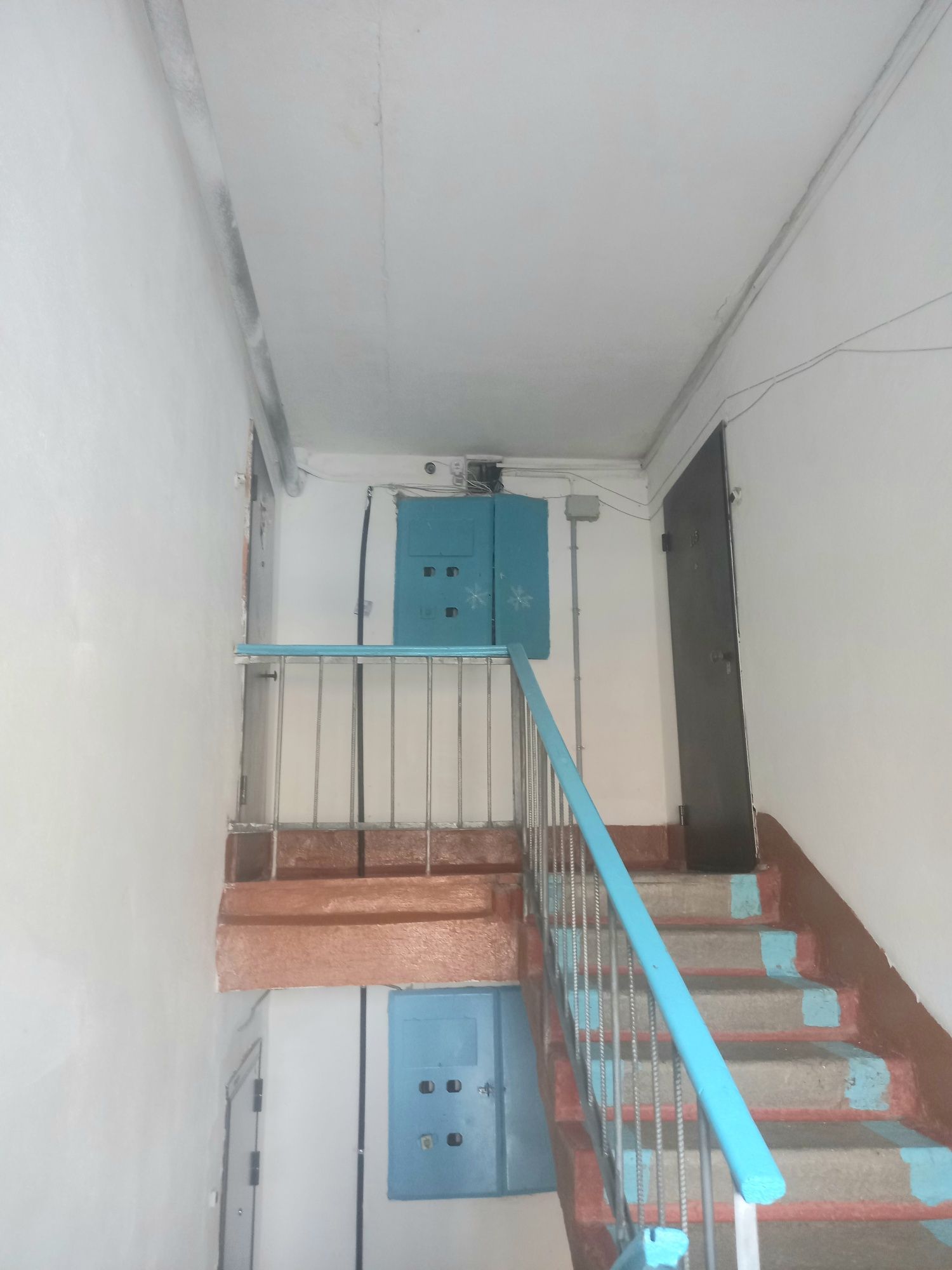 Продаётся 3х ком кв Ашимова 215