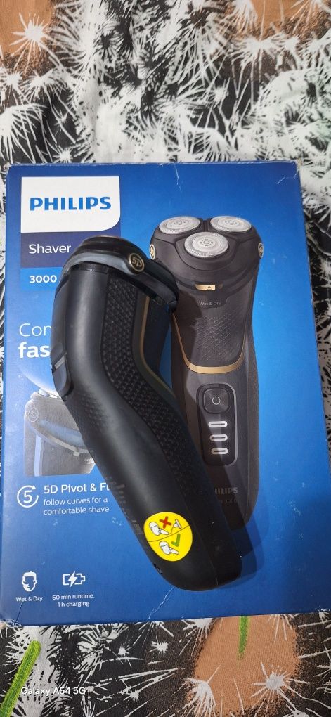 Продам бритву Philips S3333/54 роторная от аккумулятора