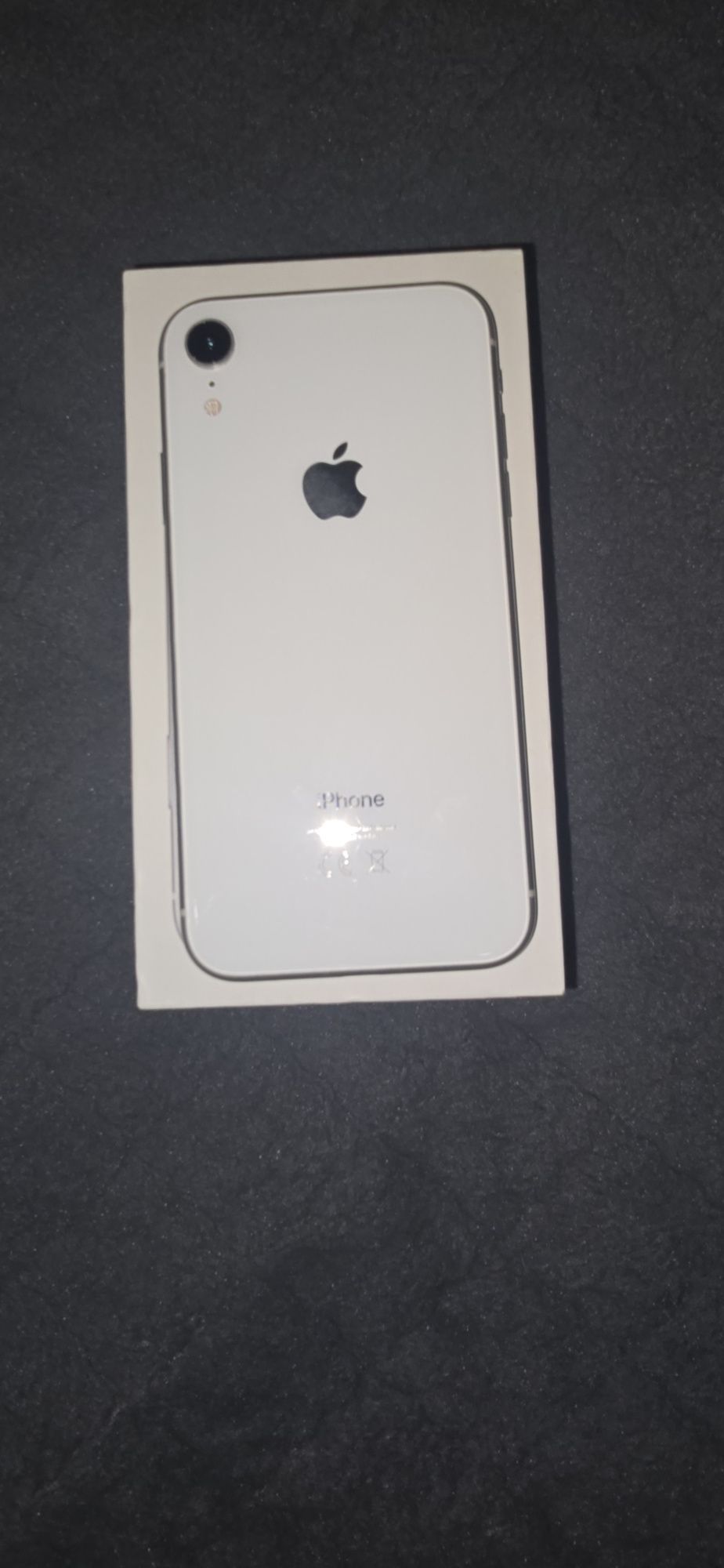 Продам IPhone XR 128GB