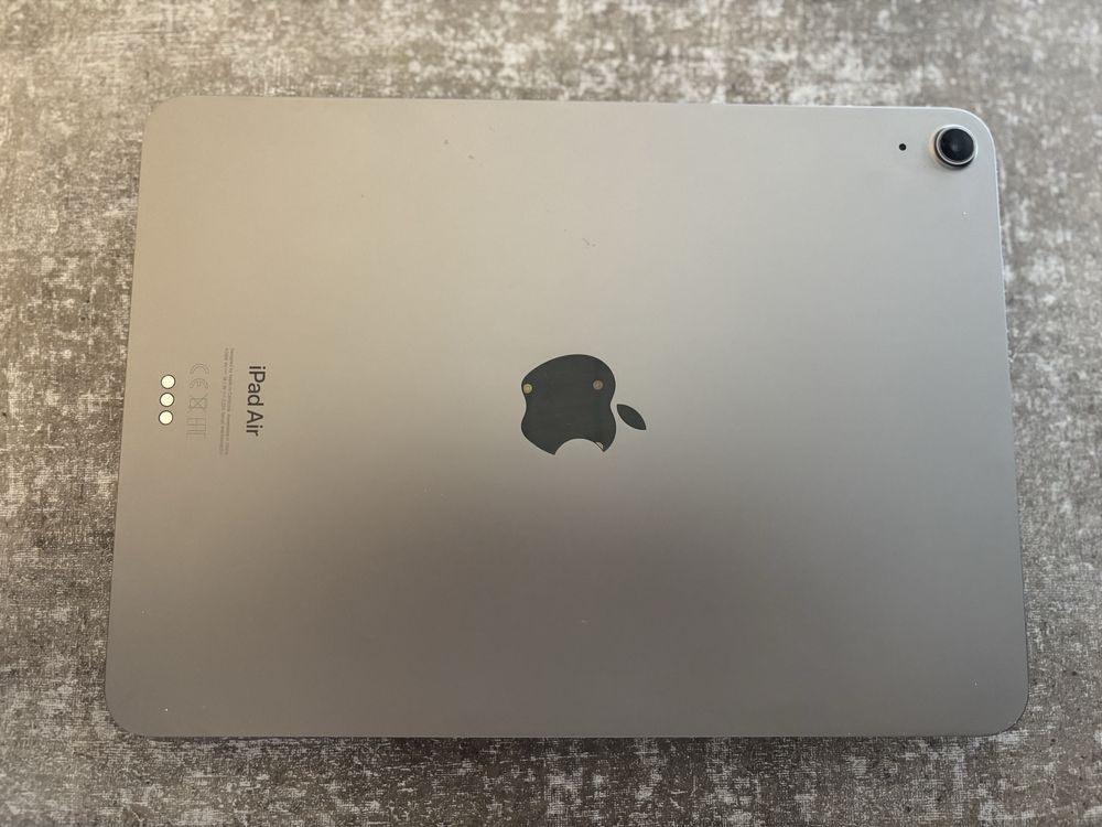 Apple iPad Air 2022 (5-го поколения)
