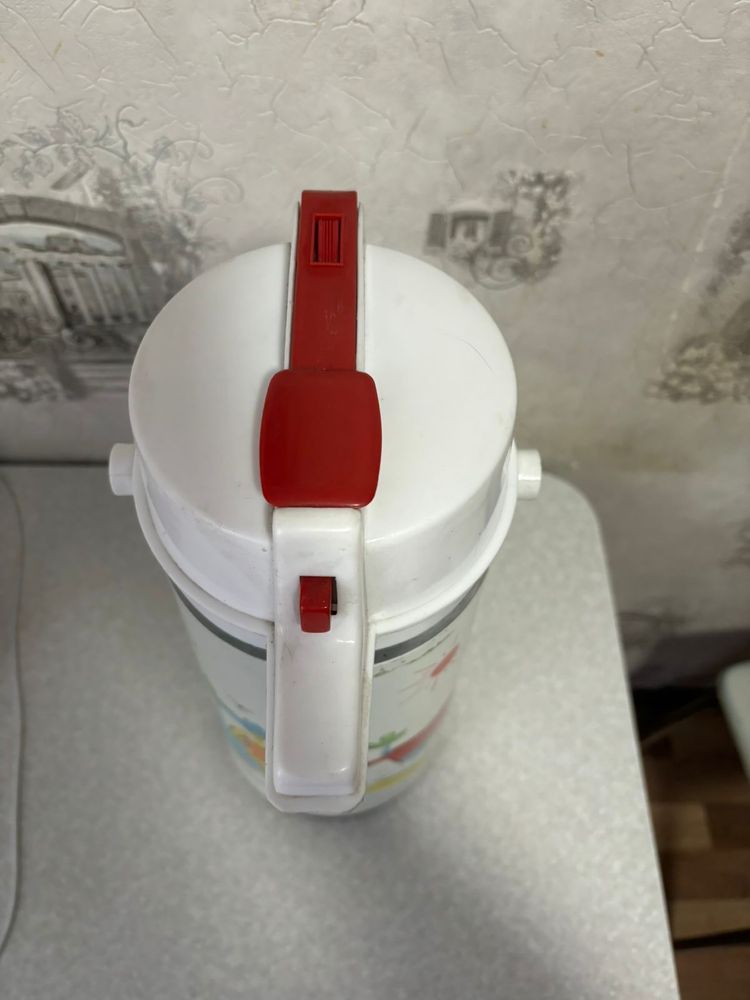 Продам термос