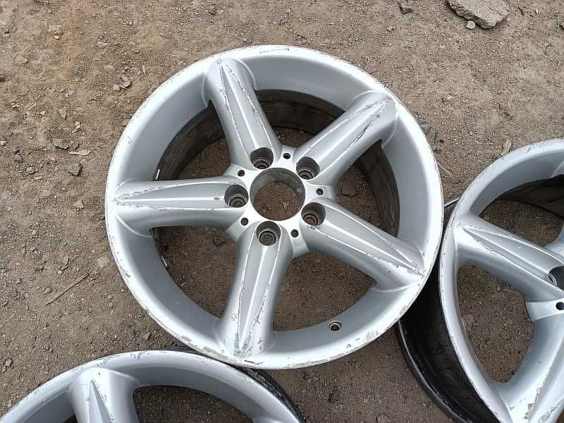 Продам оригинальные легкосплавные диски на автомашину Mercedes